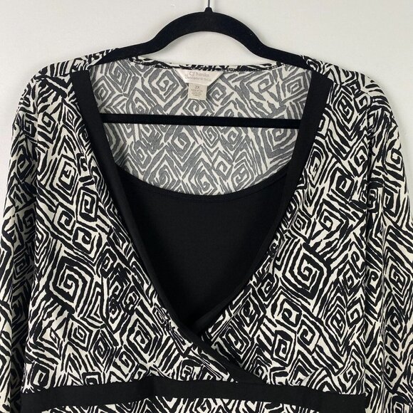 CJ Banks Blouse Size 2X Black White Faux Wrap Tie Back 3/4 Sleeves Stretch - Picture 2 of 10